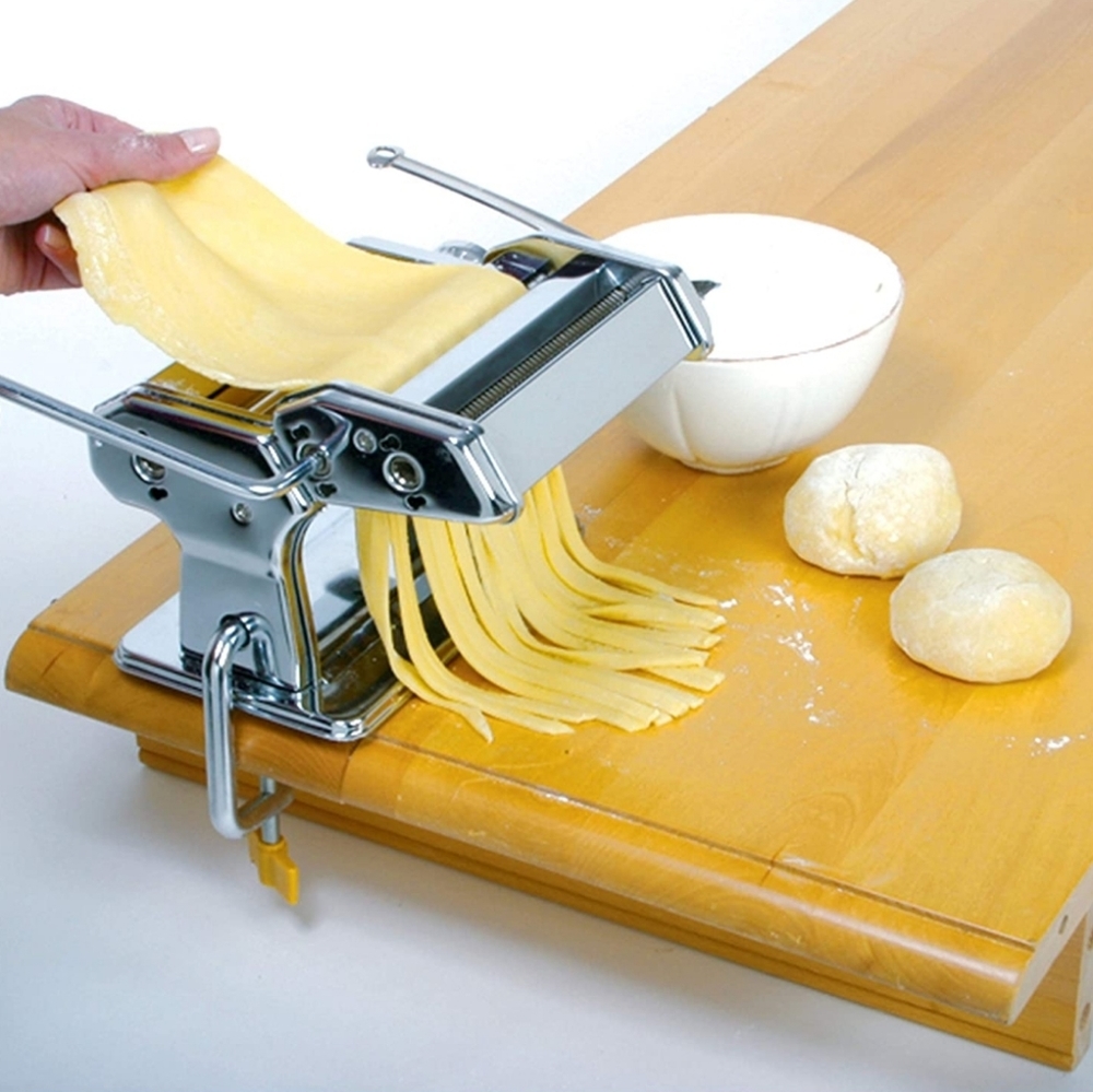 Host Pick! Pasta Roller with Spaghetti and Fettucini Attachment - Picture 4 of 12
